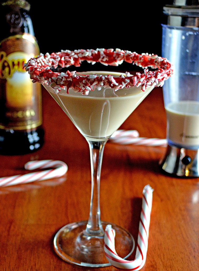 Peppermint Mocha White Russian Martinis - Host The Toast