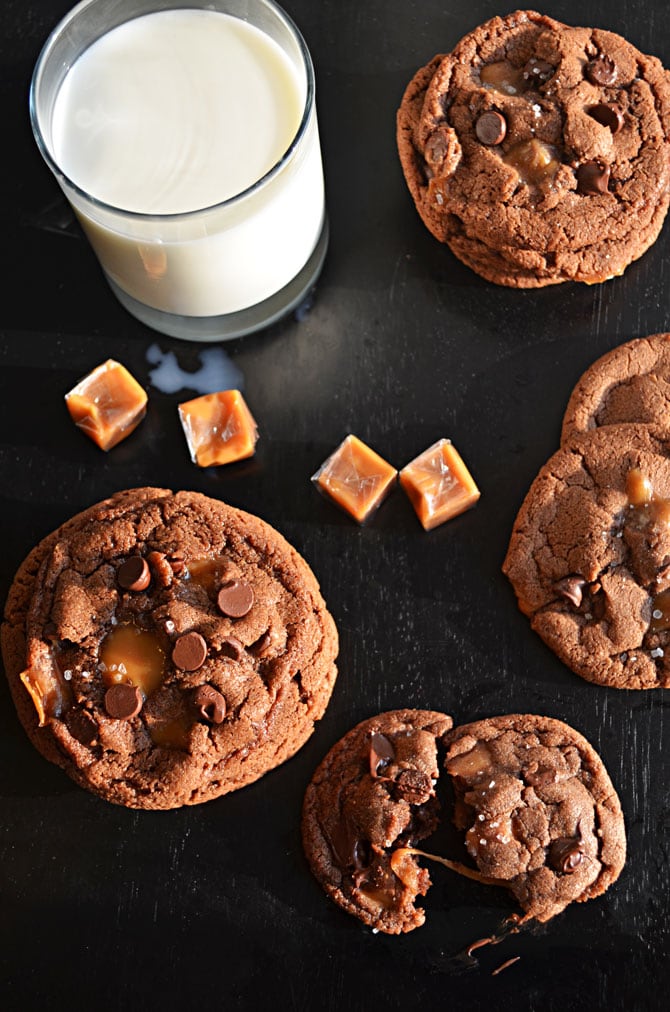 Salted and Malted Nutella Caramel Cookies-- these cookies are insanely delicious and will have everyone begging for the recipe this Christmas!