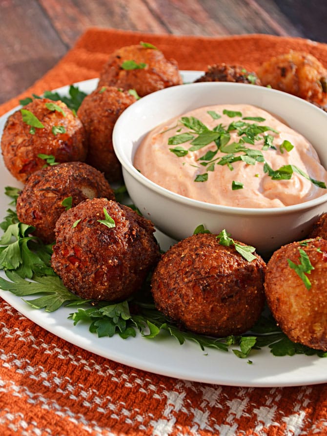 Cheesy Crab Poppers-- this tasty appetizer will have your guests begging for more!