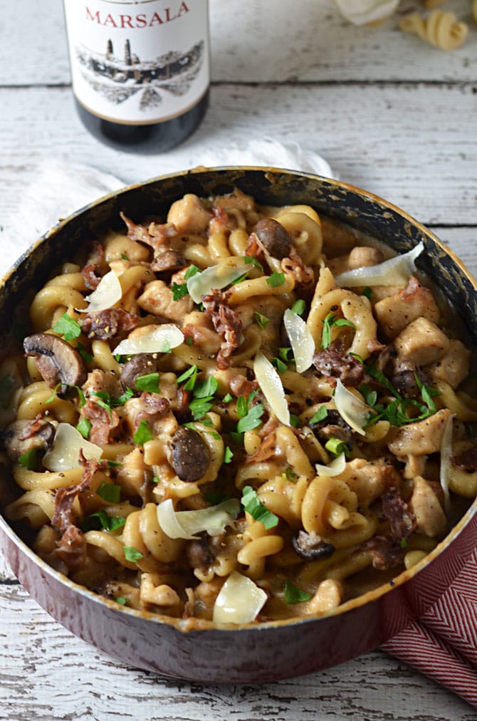 One Pot Creamy Chicken Marsala Pasta. You cook the noodles, sauce, and chicken all together to make an extra-flavorful dish. Not to mention, clean up is a breeze when there's only one pot to be washed!! You're going to love this easy and impressive recipe. | hostthetoast.com