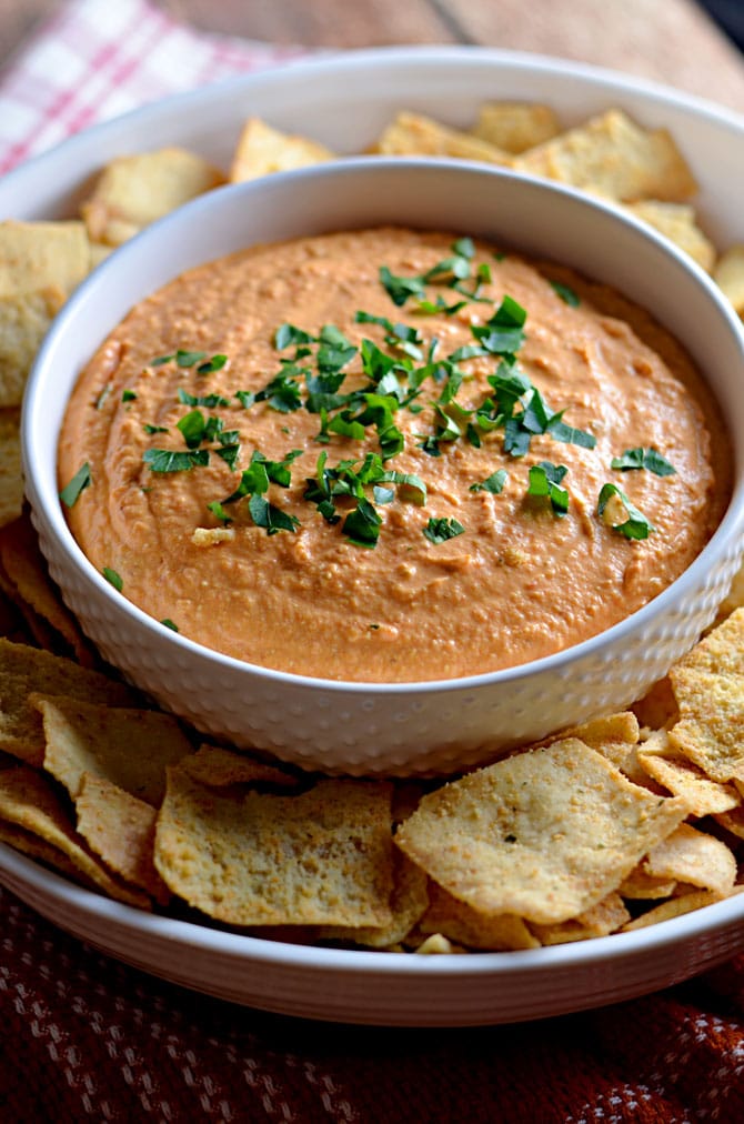 5 Ingredient Spicy Roasted Red Pepper Dip.  This dip is a must-have for any party, and can be served cold or at room temperature so it's easy to make ahead! | hostthetoast.com
