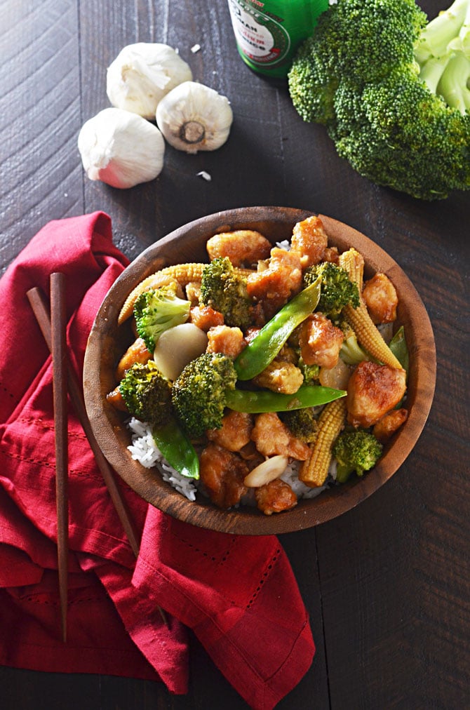 Chicken and Broccoli in Garlic Sauce. Make your favorite takeout recipe at home for a healthier, easy, and tasty weeknight dinner! | hostthetoast.com