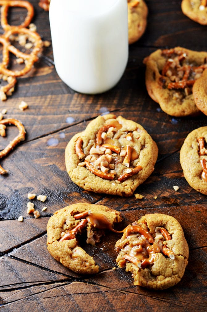 Salted Caramel Crunch Cookies. These brown butter based cookies are loaded up with caramel, toffee pieces, and salty pretzels to make an irresistible cookie that's perfect for the holidays! | hostthetoast.com