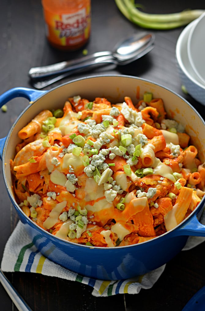 One Pot Cheesy Buffalo Chicken Pasta. If you're a buffalo chicken fanatic (like me), you have got to try this simple, spicy pasta dish! | hostthetoast.com