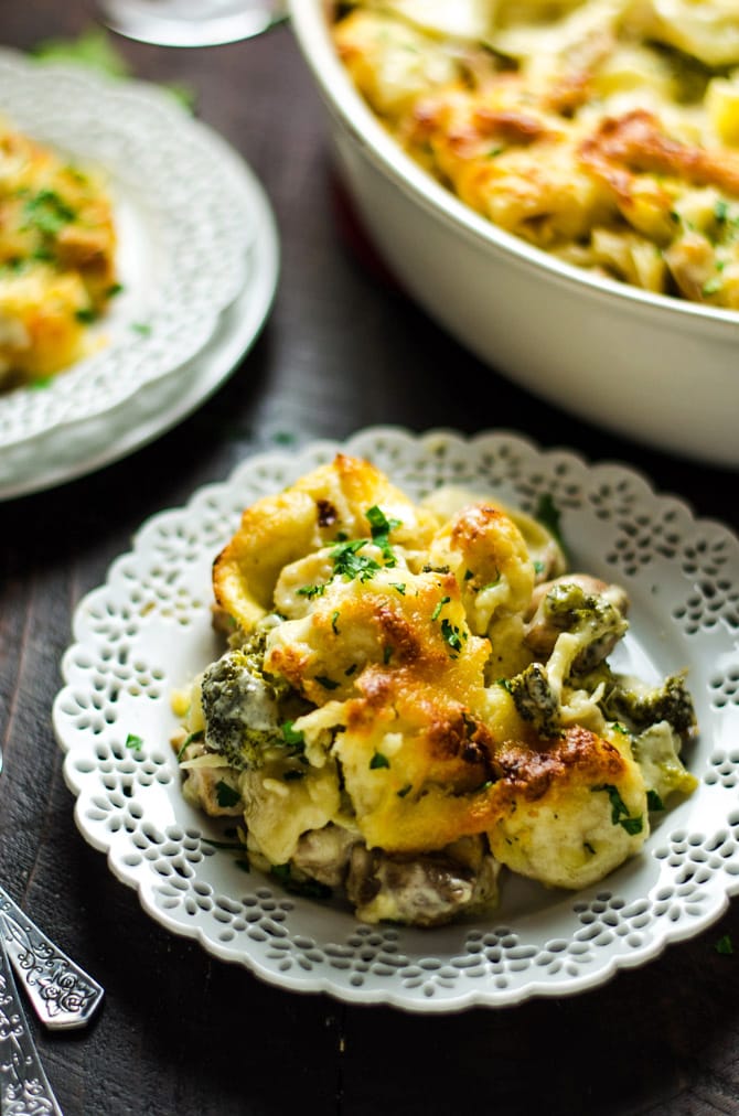 30 Minute Chicken and Broccoli Tortellini Alfredo Bake. This quick and easy weeknight dinner features juicy chicken chunks, tender broccoli, creamy homemade Alfredo sauce, velvety tortellini, and of course, plenty of cheese. | hostthetoast.com