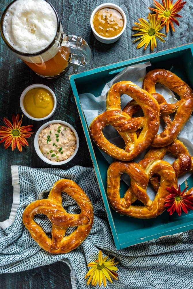 Homemade Mall Style Soft Pretzels Host The Toast