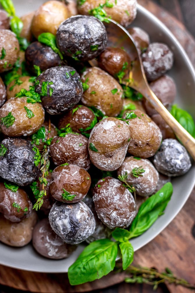 Colombian-Style Salt-Crusted New Potatoes Recipe