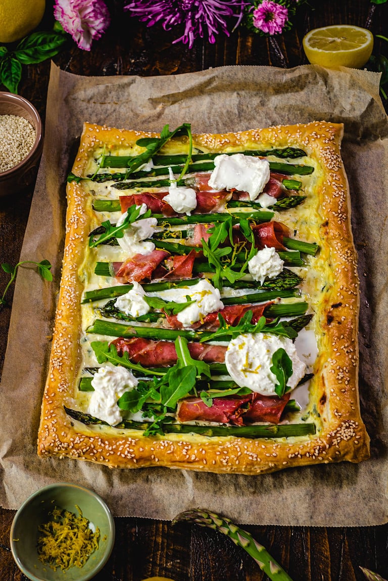 Asparagus Tart with Prosciutto and Burrata
